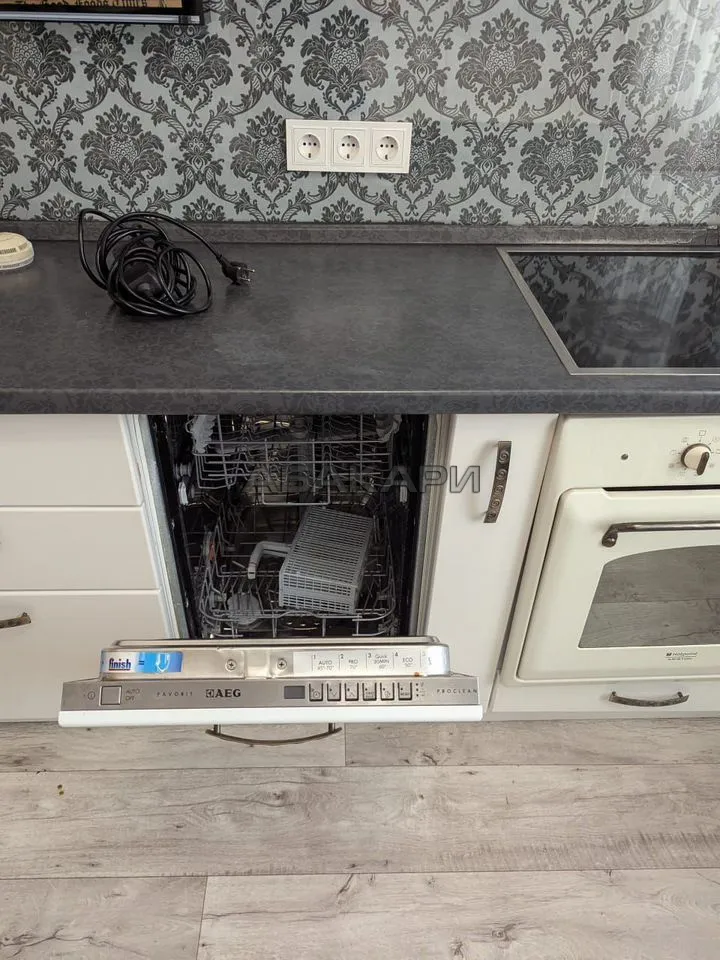 3-комнатная улица Урванцева, 17  за 65000 руб/мес фото 3