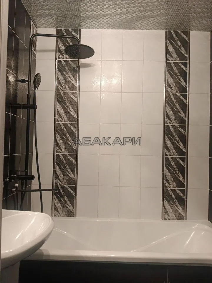 3-комнатная улица Урванцева, 17  за 65000 руб/мес фото 27