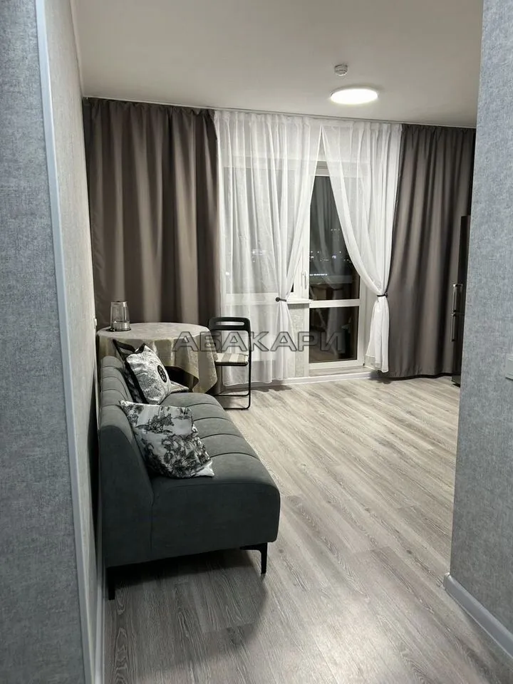 1-комнатная улица Авиаторов, 62  за 45000 руб/мес фото 7