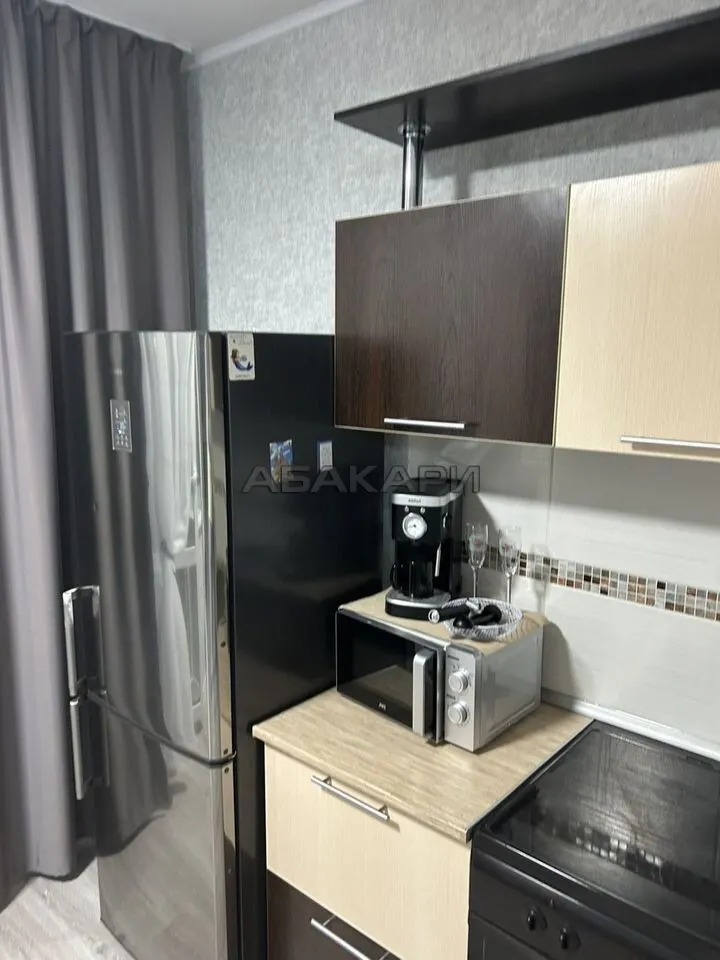 1-комнатная улица Авиаторов, 62  за 45000 руб/мес фото 2