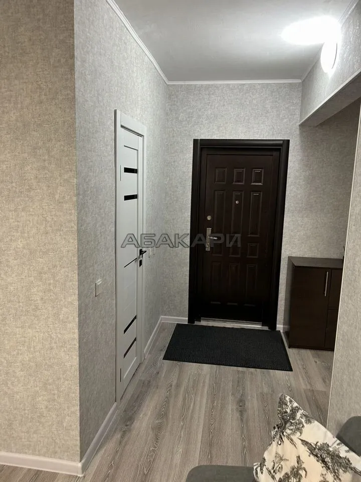 1-комнатная улица Авиаторов, 62  за 45000 руб/мес фото 11