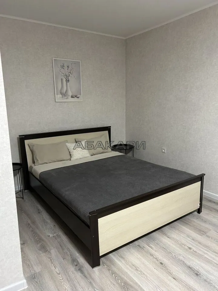 1-комнатная улица Авиаторов, 62  за 45000 руб/мес фото 15