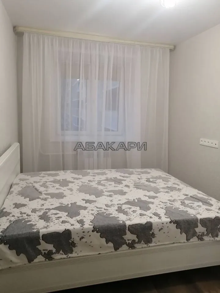 3-комнатная улица Шахтёров, 8  за 55000 руб/мес фото 2