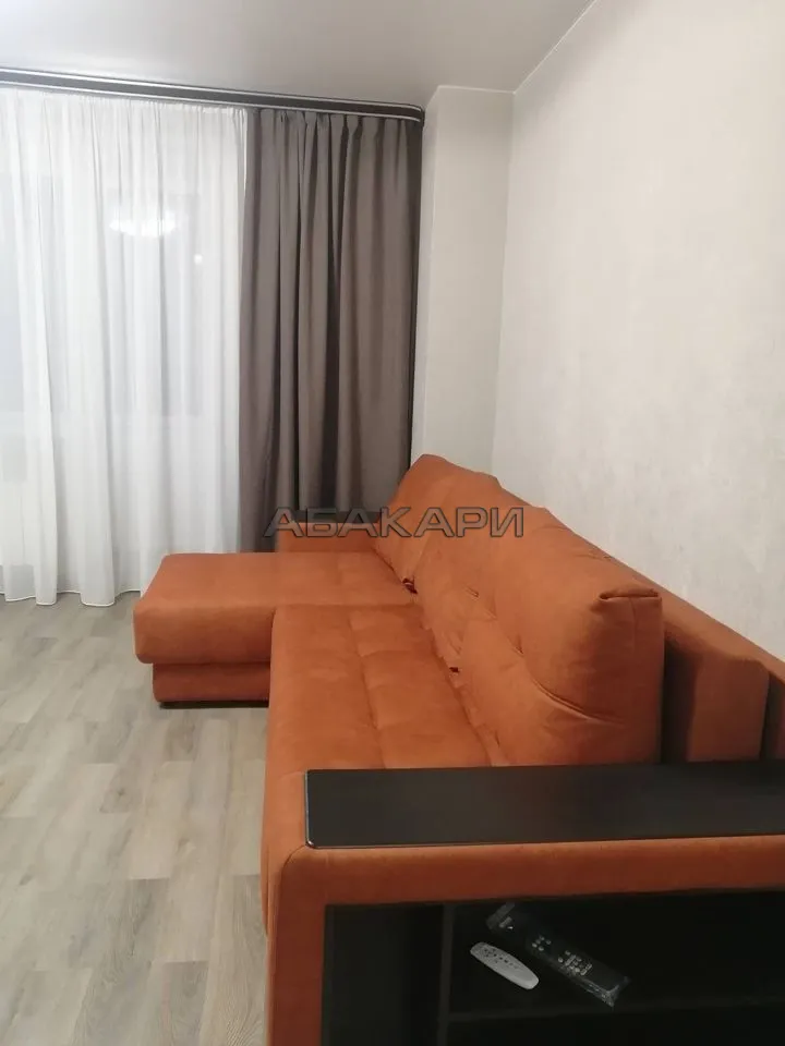 3-комнатная улица Шахтёров, 8  за 55000 руб/мес фото 5