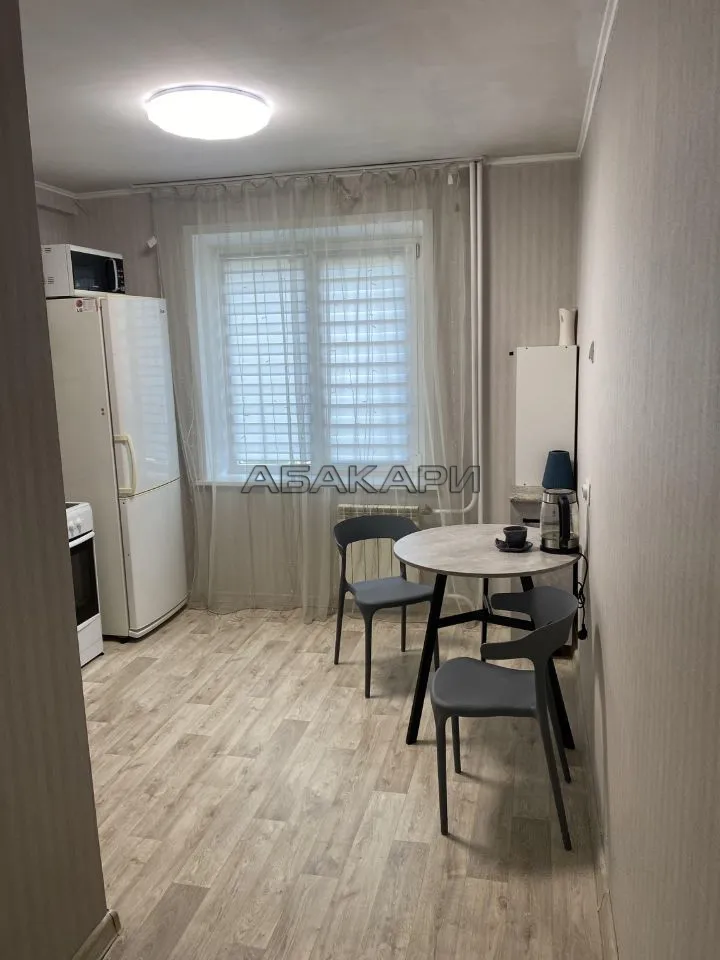 1-комнатная улица Корнеева, 48  за 35000 руб/мес фото 4
