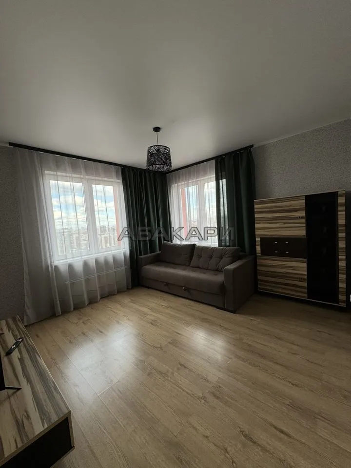 3-комнатная улица Алексеева, 46  за 65000 руб/мес фото 1