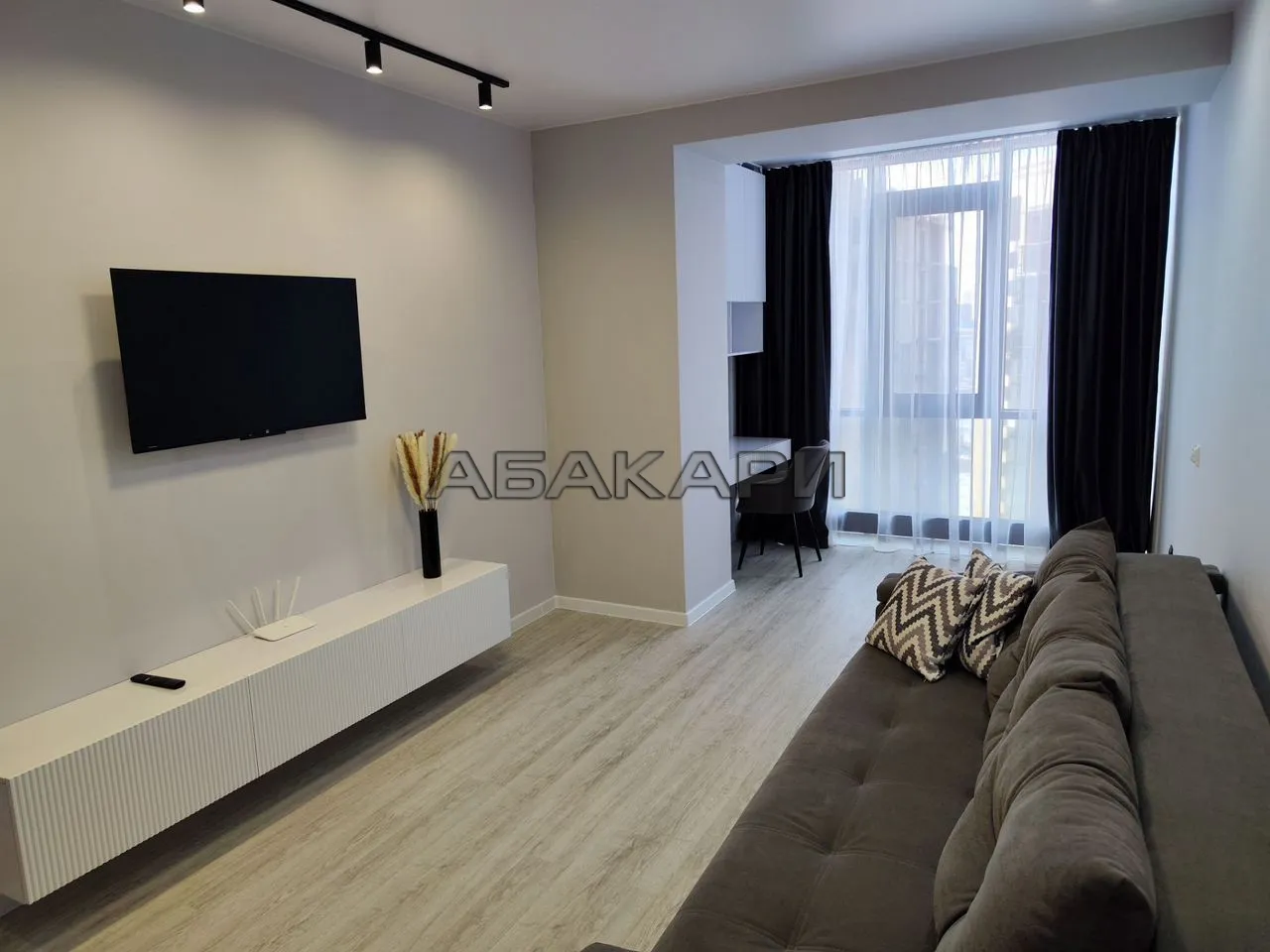 1-комнатная улица Авиаторов, 20  за 45000 руб/мес фото 4