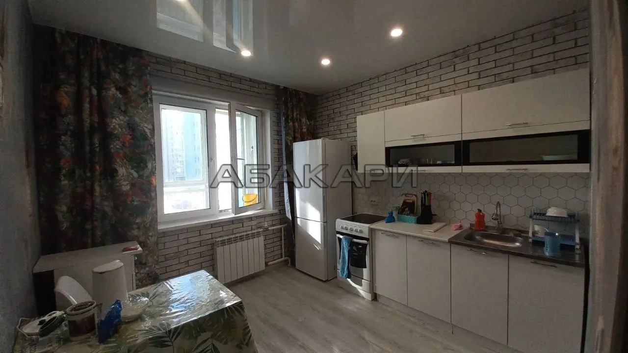 1-комнатная улица Александра Матросова, 34  за 30000 руб/мес фото 1