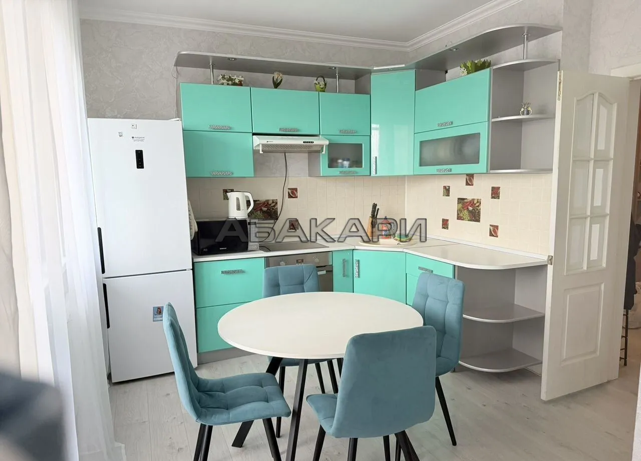 3-комнатная улица Батурина, 30 за 60000 руб/мес фото 1 3-комнатная улица Батурина, 30 за 60000 руб/мес фото 1