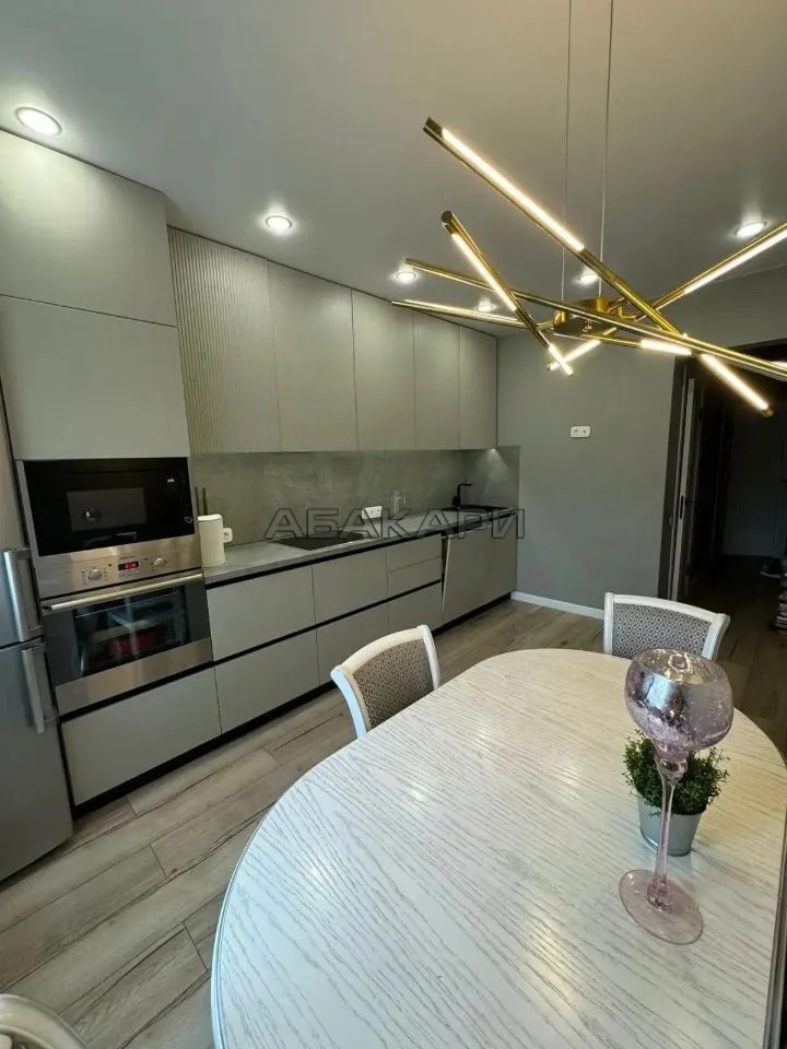2-комнатная улица Батурина, 5Д  за 65000 руб/мес фото 1
