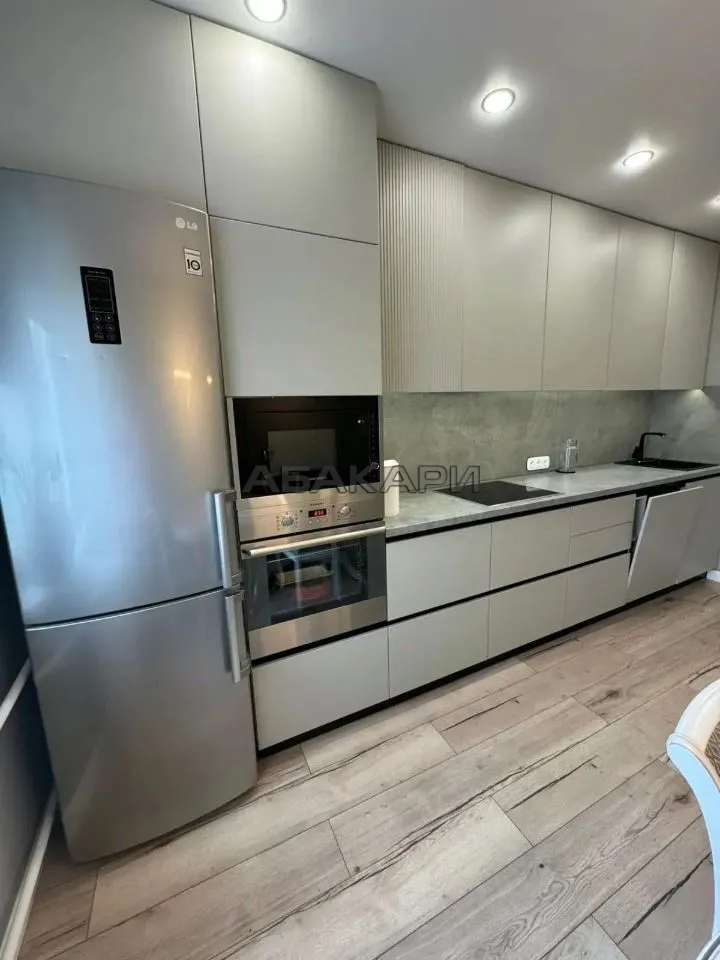 2-комнатная улица Батурина, 5Д  за 65000 руб/мес фото 2