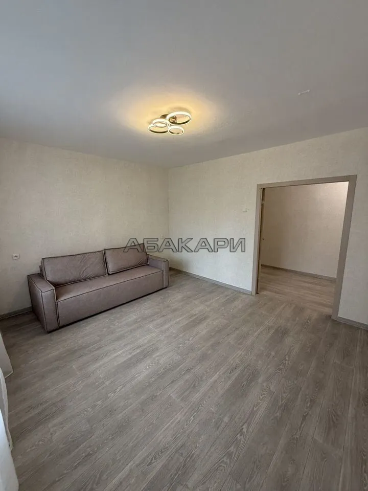 3-комнатная улица Молокова, 46  за 55000 руб/мес фото 5