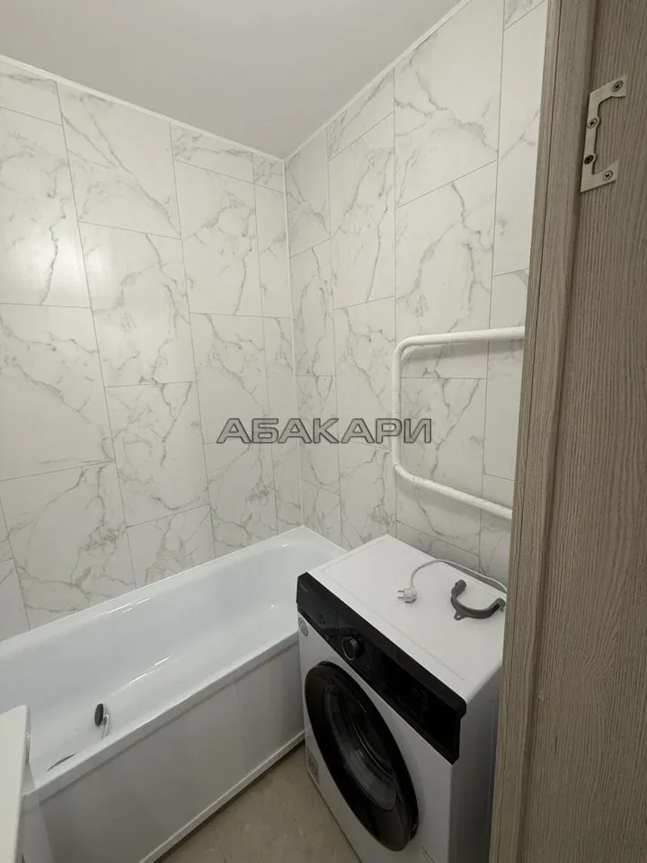 3-комнатная улица Молокова, 46  за 55000 руб/мес фото 13