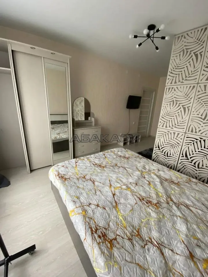 студия улица Петра Ломако, 2  за 36000 руб/мес фото 2