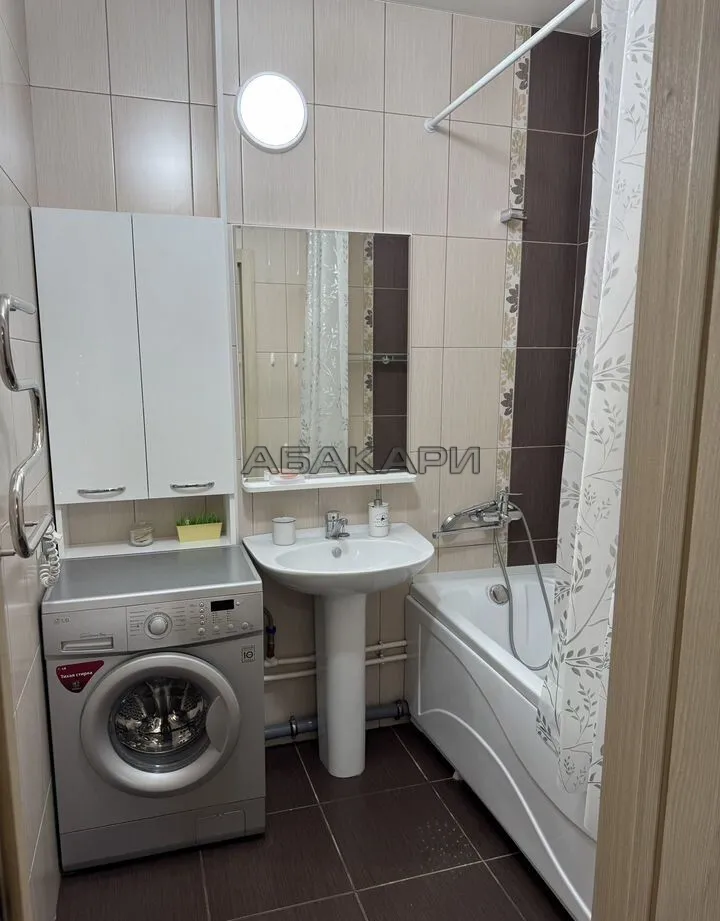 3-комнатная Капитанская улица, 16  за 70000 руб/мес фото 16