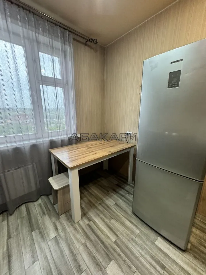 1-комнатная улица Калинина, 15  за 36000 руб/мес фото 3