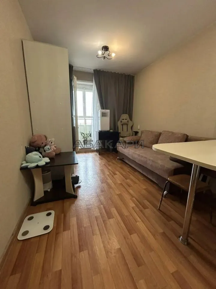 студия улица Калинина, 15  за 27000 руб/мес фото 1