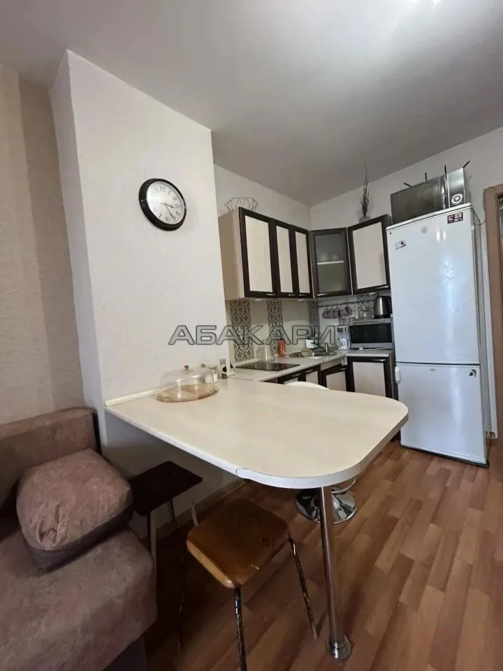 студия улица Калинина, 15  за 27000 руб/мес фото 2