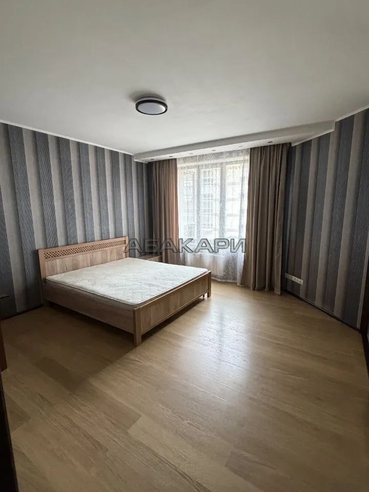 3-комнатная улица Молокова, 1к4  за 90000 руб/мес фото 9