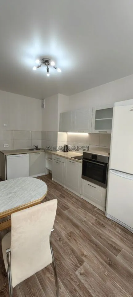2-комнатная улица Дубровинского, 110Б  за 45000 руб/мес фото 4