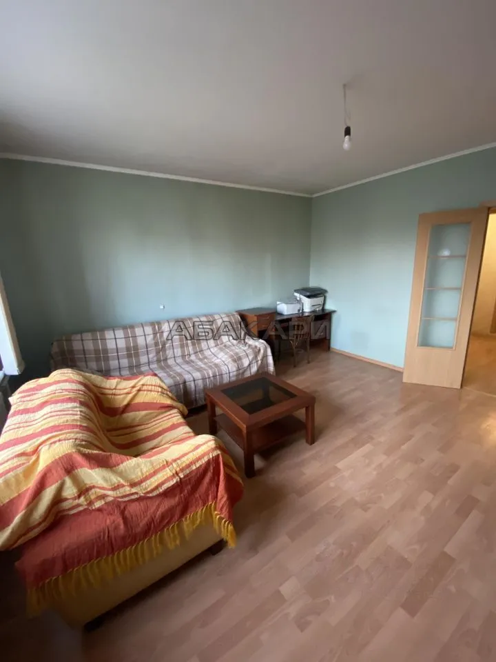 3-комнатная улица 9 Мая, 40  за 44000 руб/мес фото 4