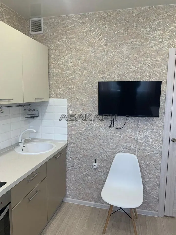 1-комнатная улица Весны, 17  за 40000 руб/мес фото 3