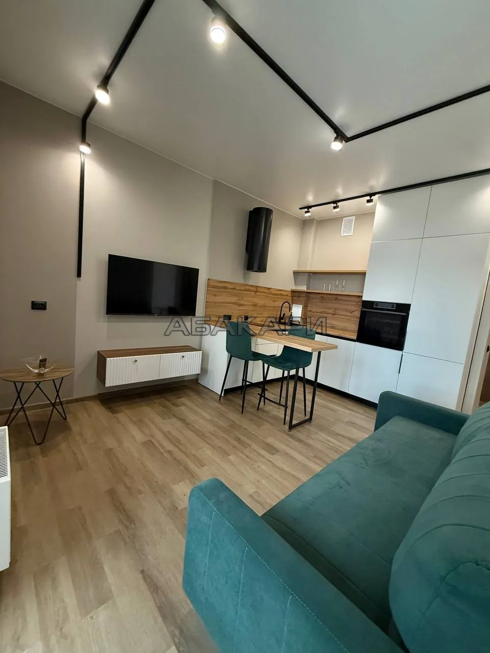 2-комнатная Октябрьская улица, 16  за 55000 руб/мес фото 2