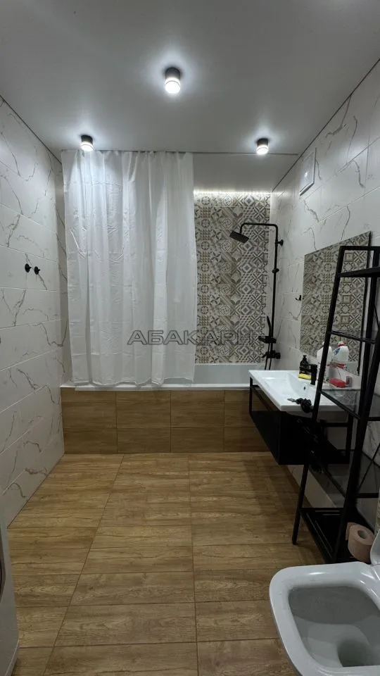 студия улица Авиаторов, 3  за 45000 руб/мес фото 7