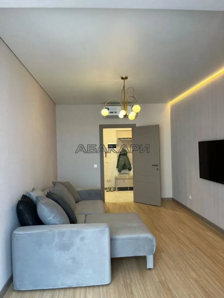 2-комнатная улица Авиаторов, 18  за 80000 руб/мес фото 7