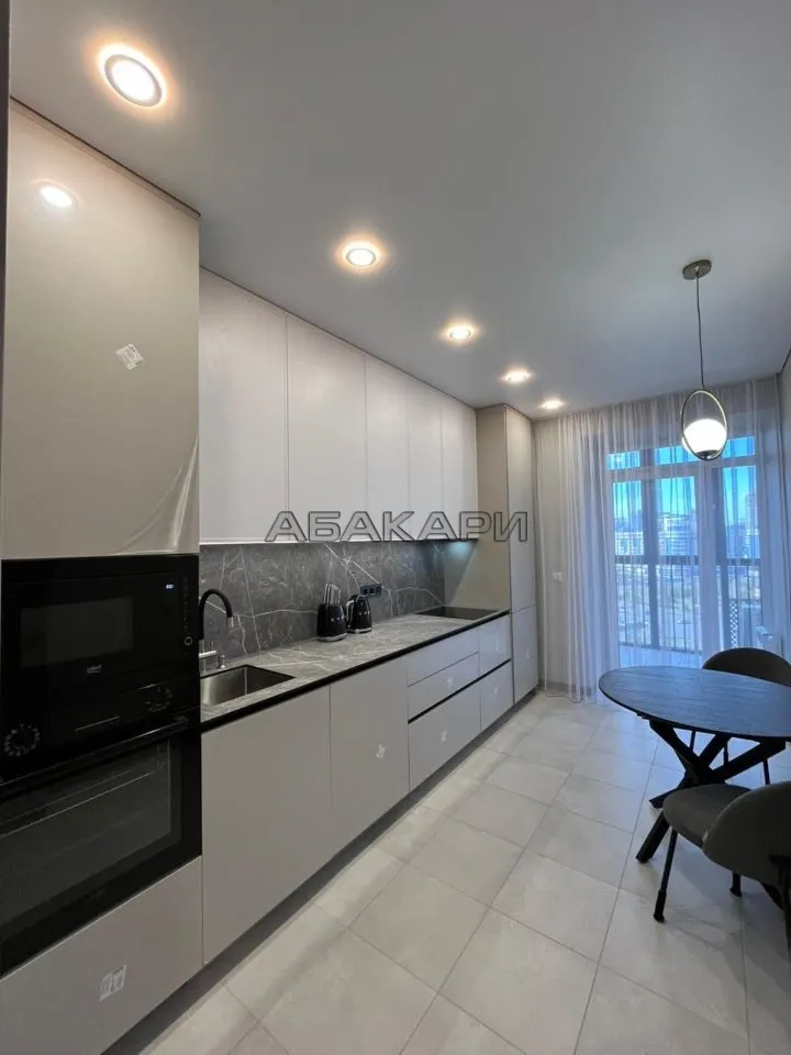 2-комнатная улица Авиаторов, 18  за 80000 руб/мес фото 2