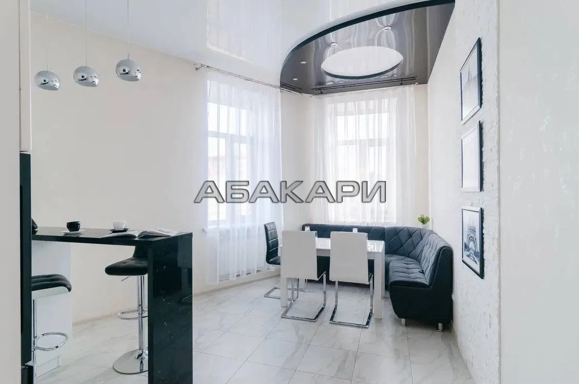 1-комнатная улица Авиаторов, 27  за 47000 руб/мес фото 2
