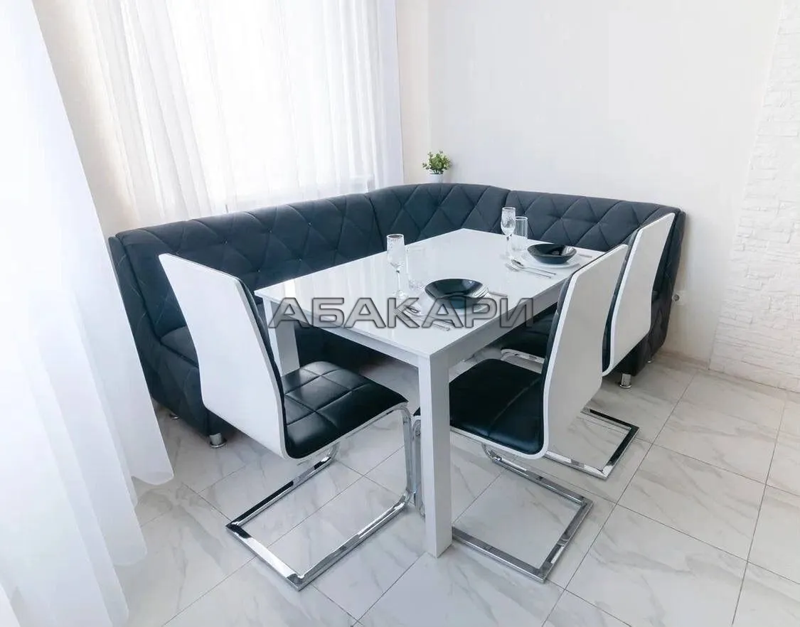 1-комнатная улица Авиаторов, 27  за 47000 руб/мес фото 4