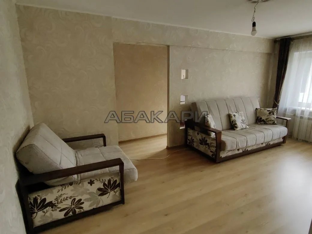3-комнатная Московская улица, 26  за 45000 руб/мес фото 2