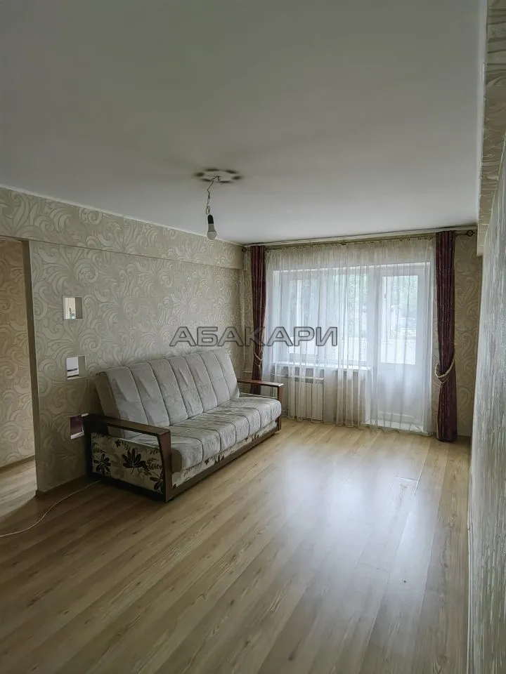 3-комнатная Московская улица, 26  за 45000 руб/мес фото 3