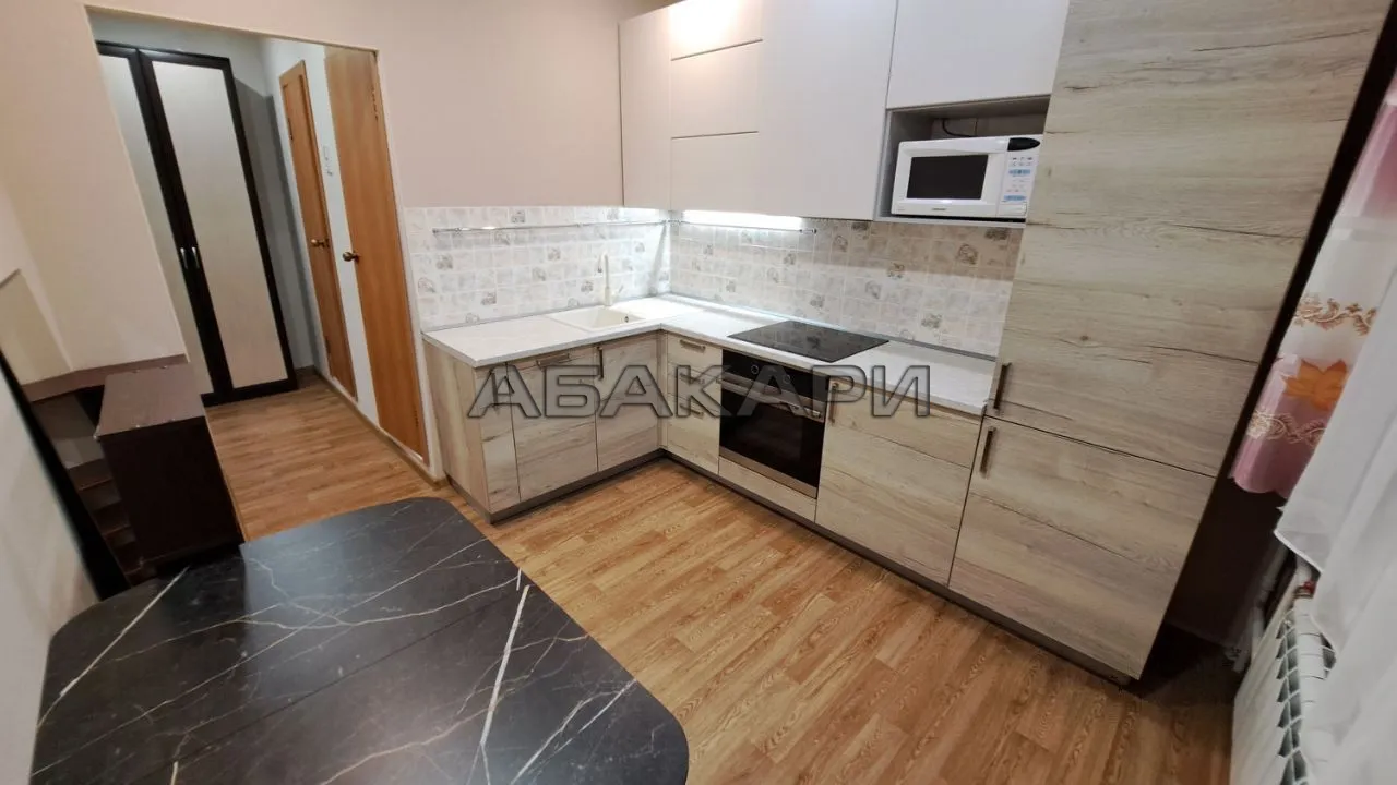 2-комнатная улица 8 Марта, 5  за 40000 руб/мес фото 4