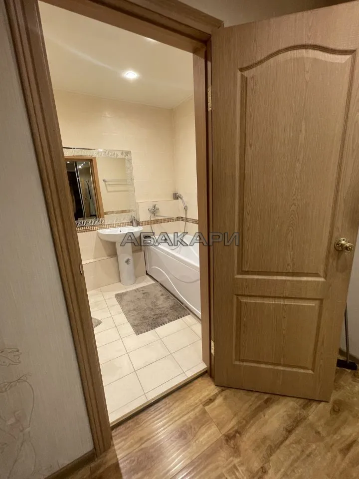 1-комнатная улица Авиаторов, 42  за 45000 руб/мес фото 10