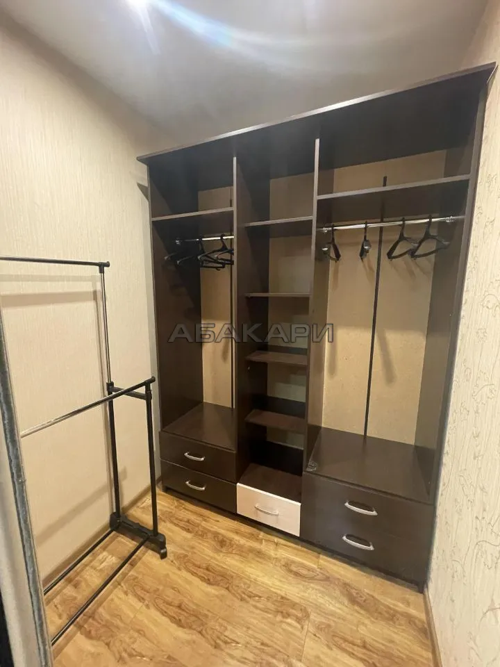 1-комнатная улица Авиаторов, 42  за 45000 руб/мес фото 13