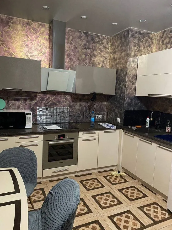 3-комнатная улица Алексеева, 51 за 60000 руб/мес фото 1 3-комнатная улица Алексеева, 51 за 60000 руб/мес фото 1