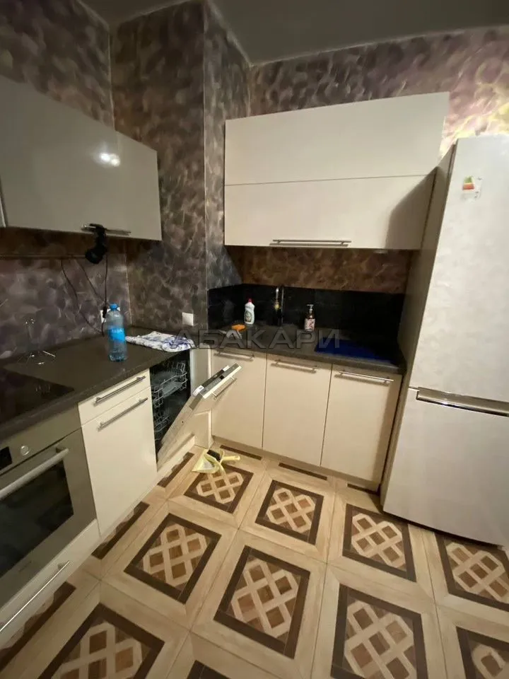 3-комнатная улица Алексеева, 51 за 60000 руб/мес фото 6 3-комнатная улица Алексеева, 51 за 60000 руб/мес фото 6