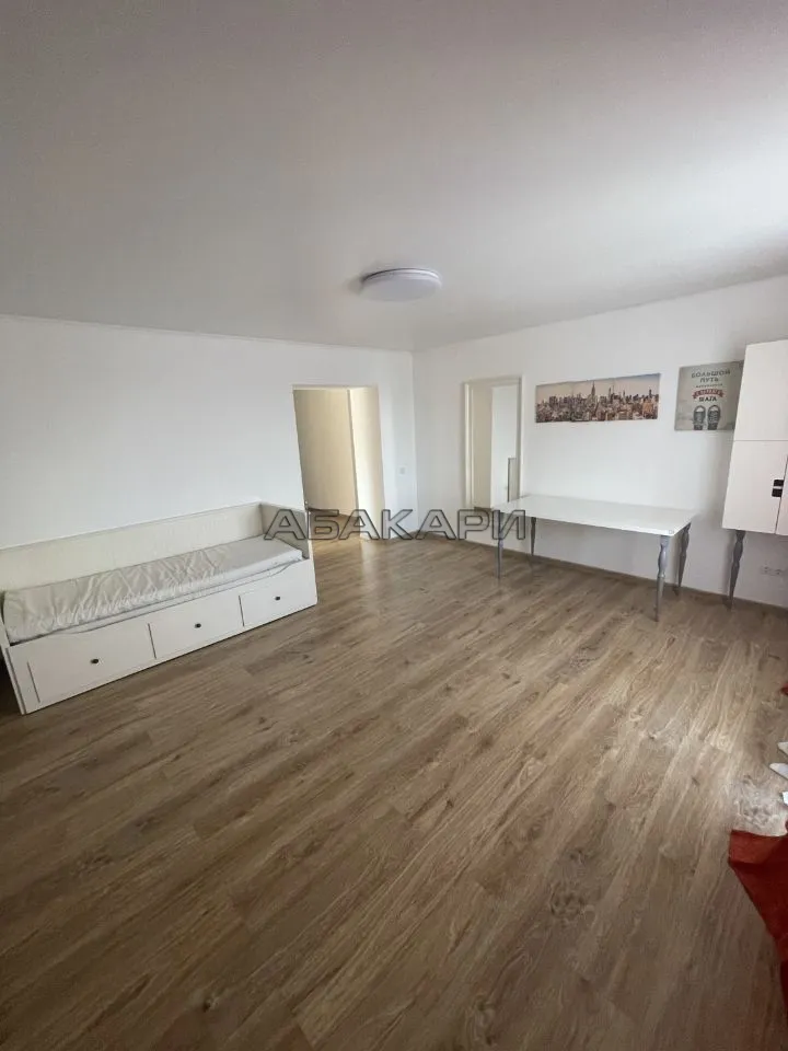 3-комнатная Крайняя улица, 12  за 60000 руб/мес фото 5