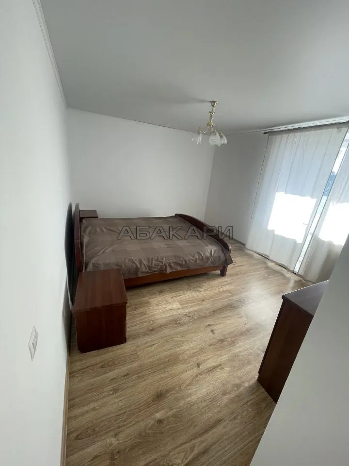 3-комнатная Крайняя улица, 12  за 60000 руб/мес фото 6