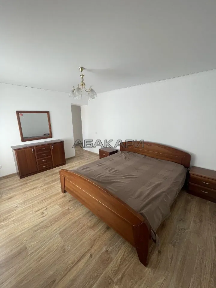 3-комнатная Крайняя улица, 12  за 60000 руб/мес фото 7