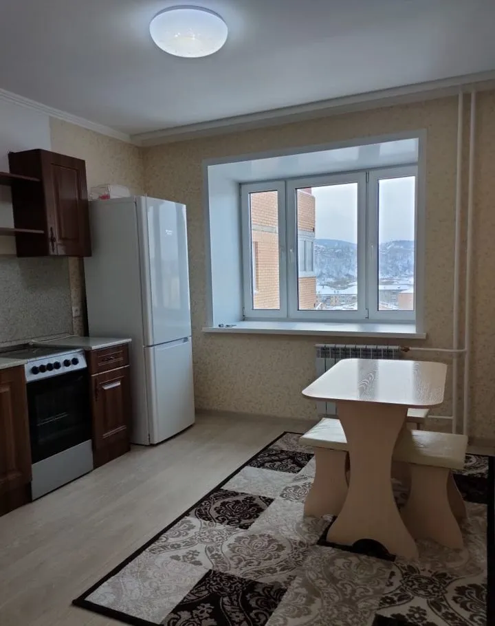 1-комнатная Свердловская улица, 51А  за 31000 руб/мес фото 2