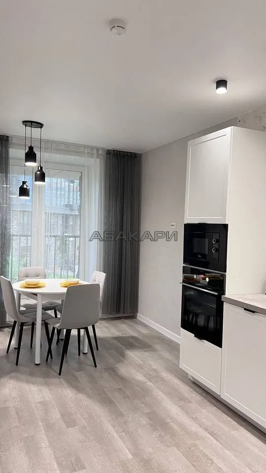 2-комнатная улица Авиаторов, 26  за 75000 руб/мес фото 2