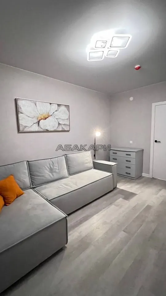 2-комнатная улица Авиаторов, 26  за 75000 руб/мес фото 8