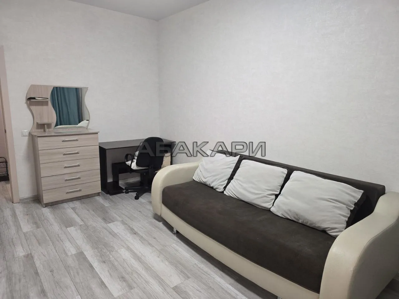 1-комнатная Линейная улица, 122  за 35000 руб/мес фото 8