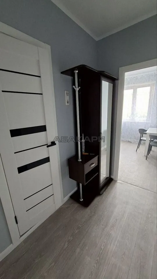 1-комнатная улица Калинина, 8  за 37000 руб/мес фото 3