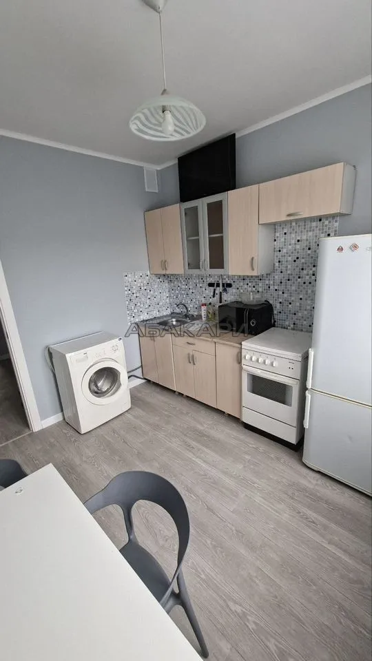 1-комнатная улица Калинина, 8  за 37000 руб/мес фото 2