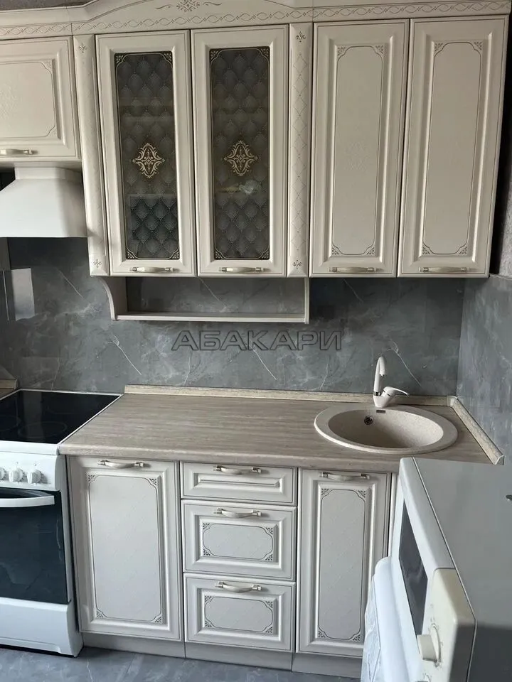 1-комнатная улица Алексеева, 111  за 37000 руб/мес фото 2