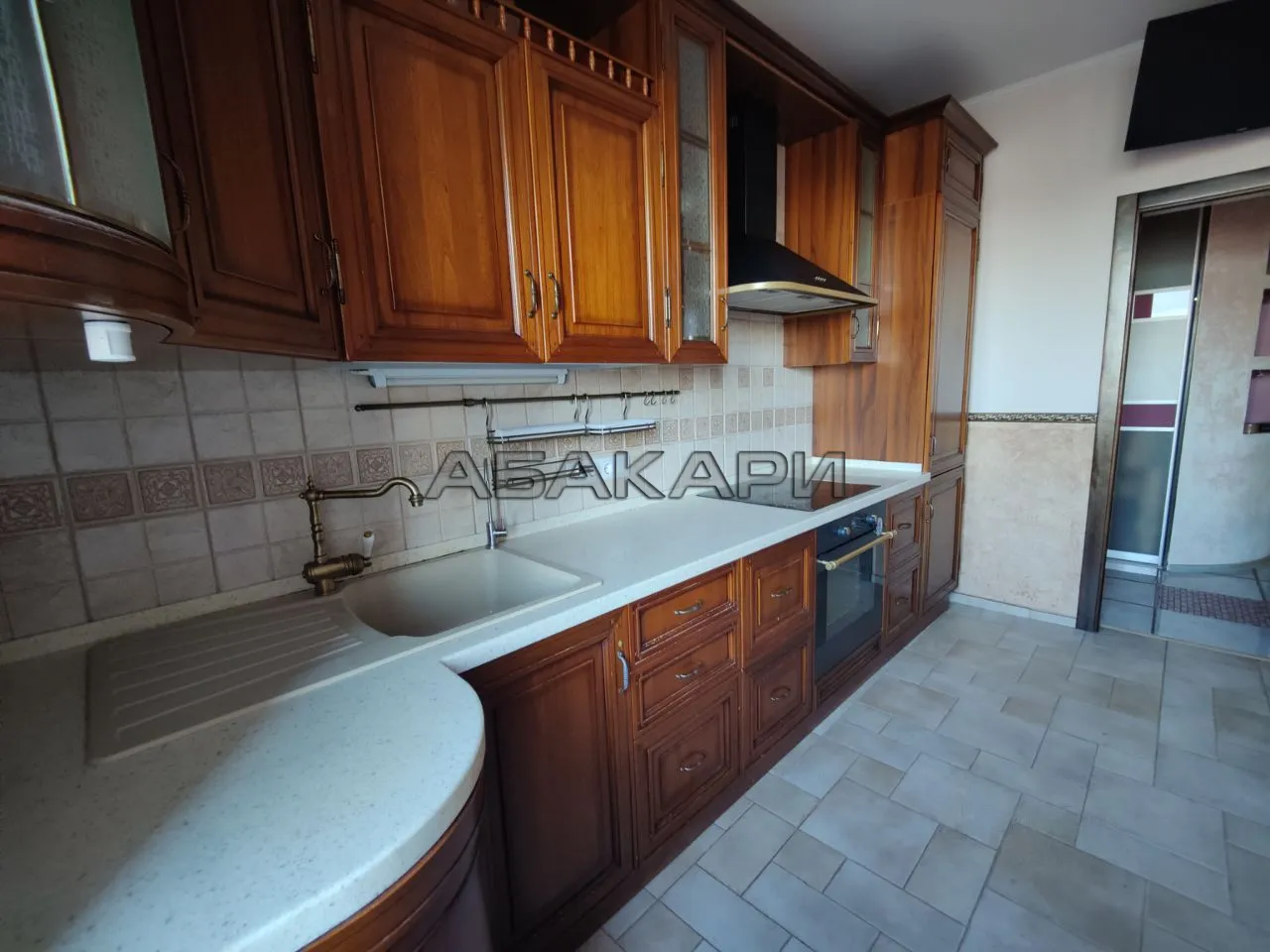 2-комнатная улица Алексеева, 107  за 60000 руб/мес фото 3